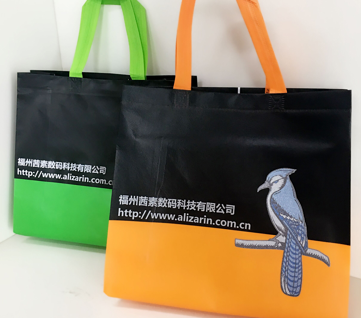 Non-woven shopping bag  can be transferred by Printable PU Flex  (HTW-300SE)