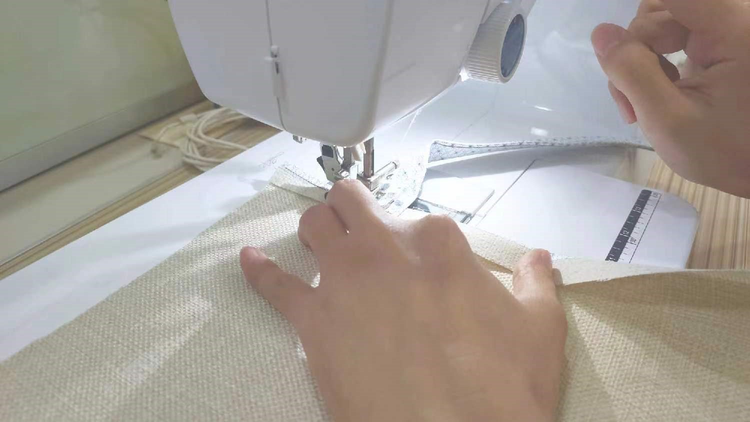 Use a sewing machine to make slices into bags