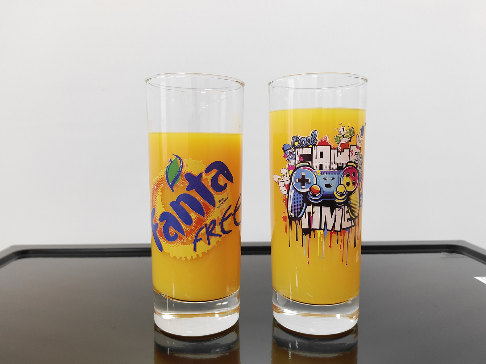 玻璃杯（橙汁）